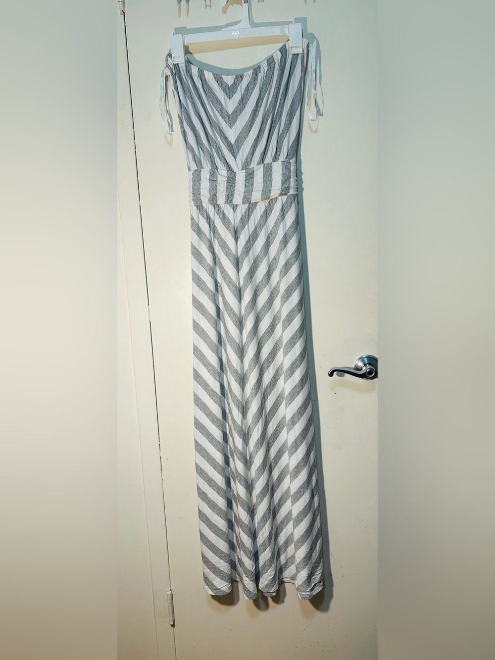 Michael Stars Gray & White Strapless Chevron Maxi Dress - Picture 5 of 6